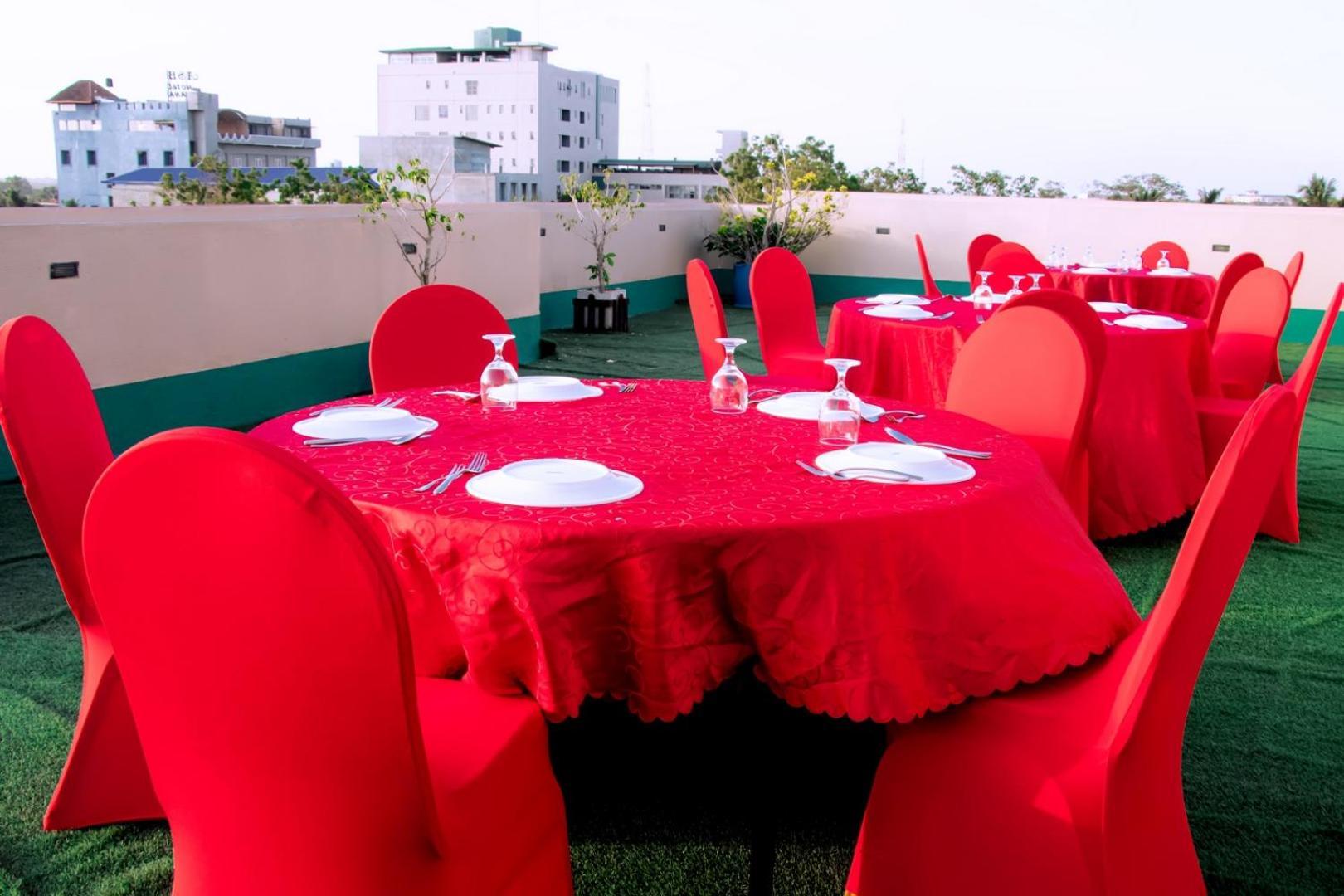 Kanola Luxury Hotel Anuradhapura Kültér fotó