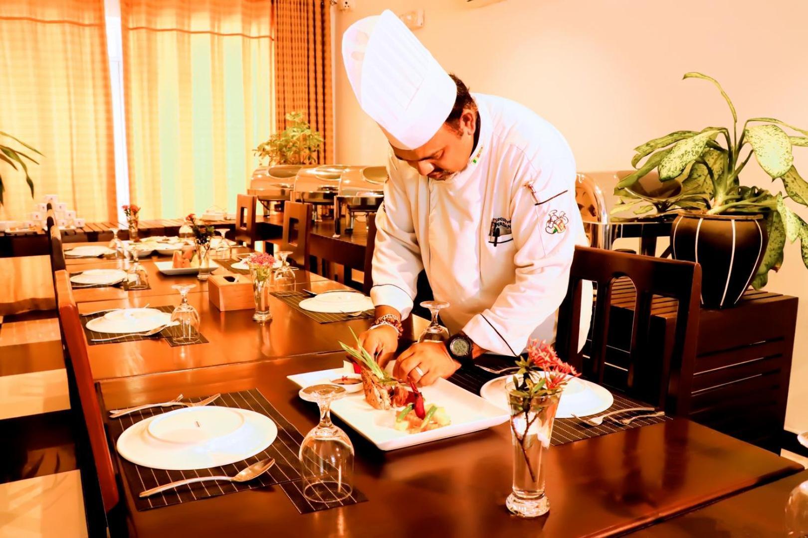 Kanola Luxury Hotel Anuradhapura Kültér fotó