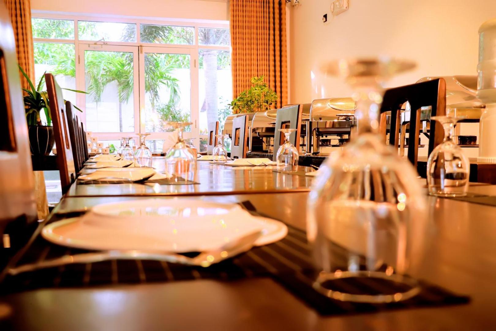 Kanola Luxury Hotel Anuradhapura Kültér fotó