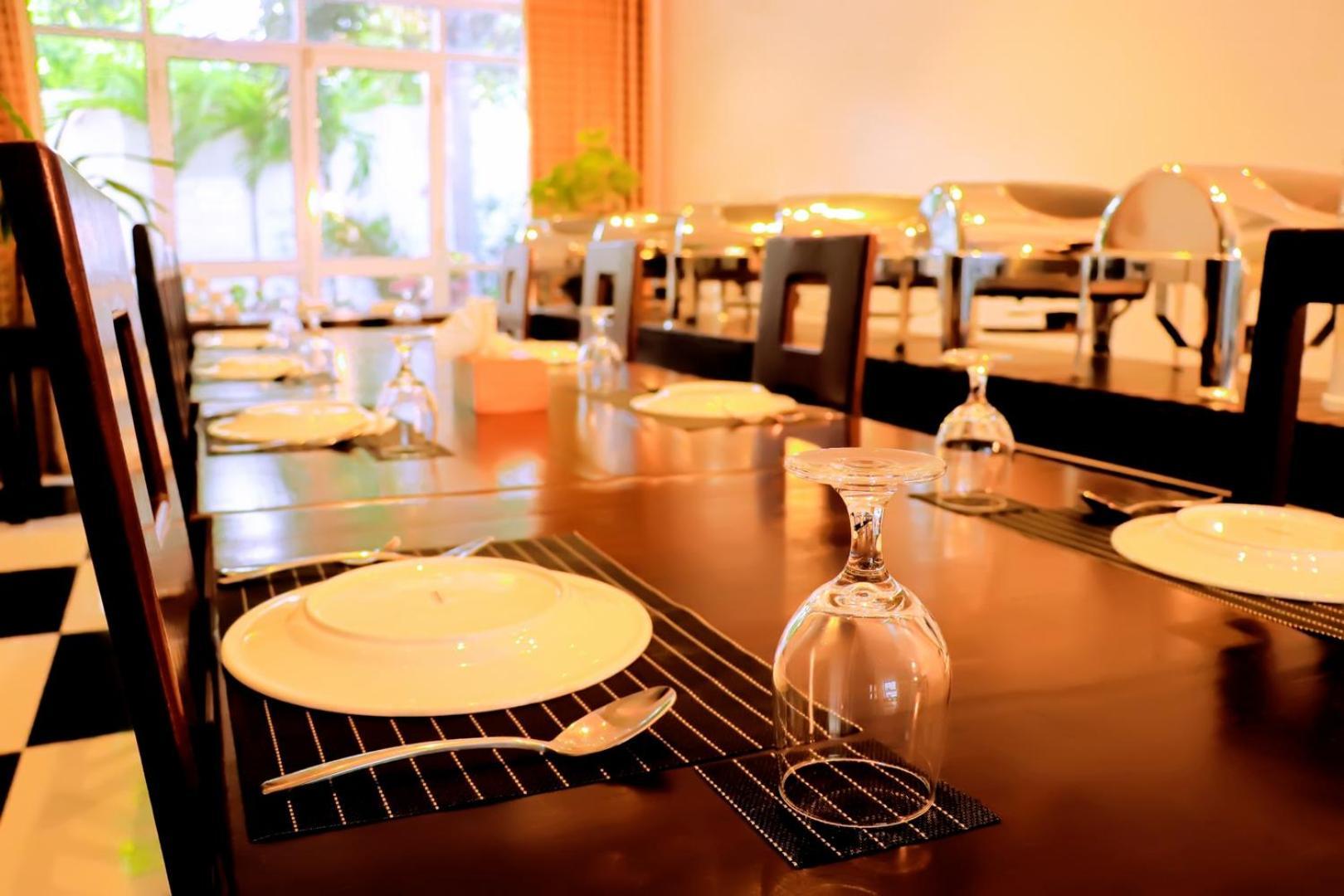 Kanola Luxury Hotel Anuradhapura Kültér fotó